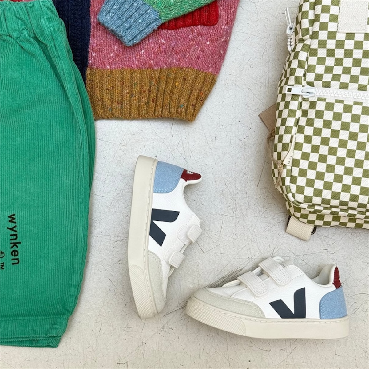 KIDS COLLECTION