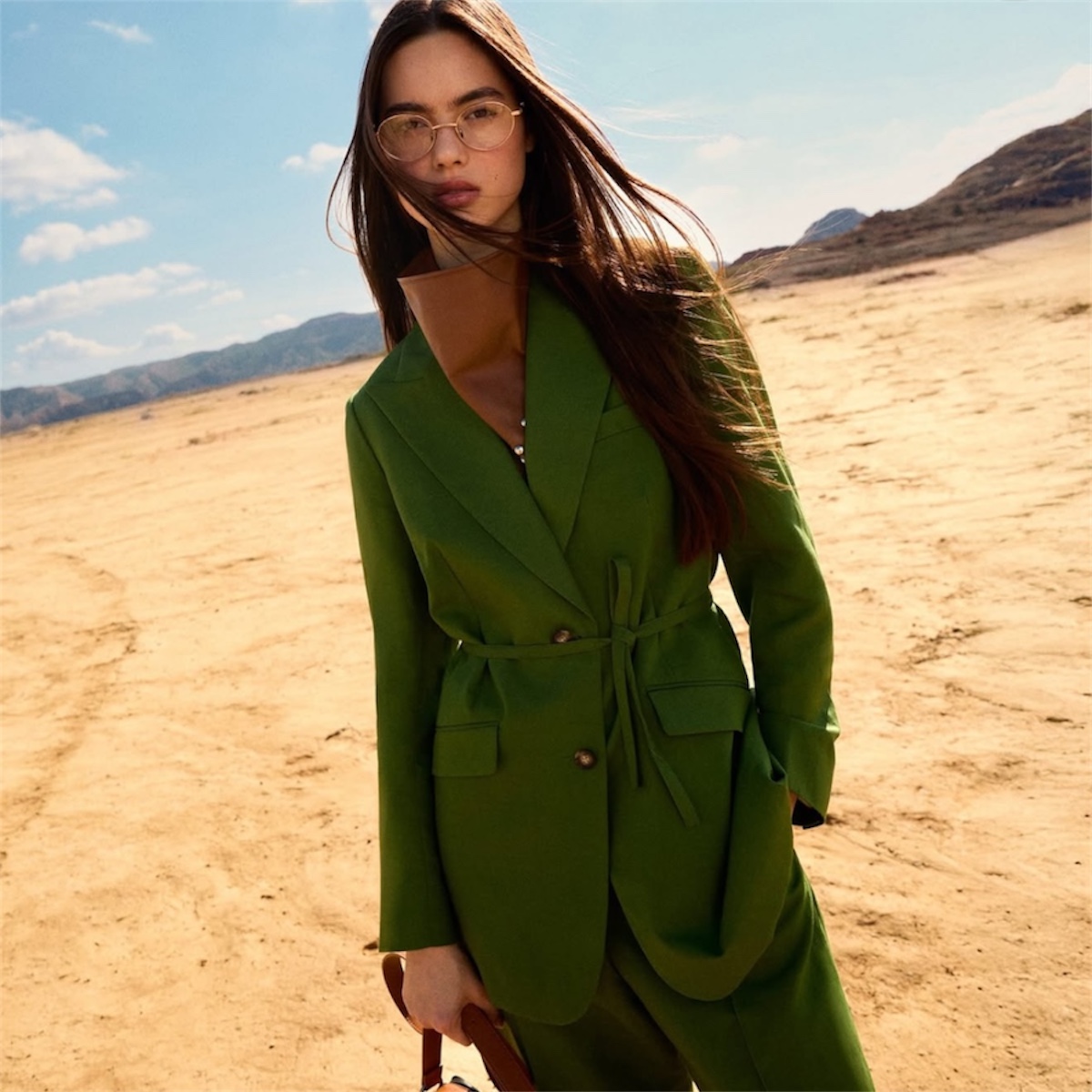 WOMEN'S COLLECTION